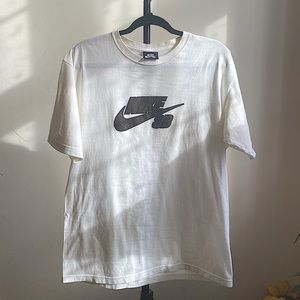 2005 Nike Sb chocolate cement Logo